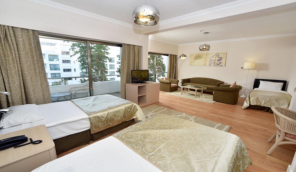Jasmine Court & Casino Отель